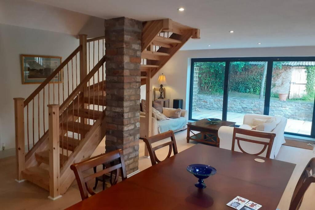 Characterful Cottage Adjacent To An Orchard Brockley Exteriér fotografie