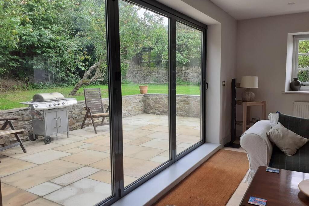 Characterful Cottage Adjacent To An Orchard Brockley Exteriér fotografie